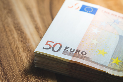 追讨欠款起诉对方,多久能接到法院通知?